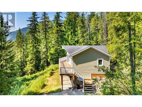 16242 Selkirk Road, Crawford Bay, BC - Outdoor