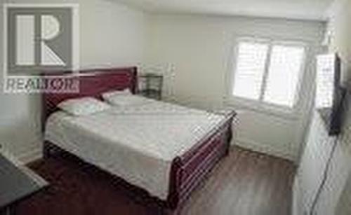 32 Mabern Street, Barrie (Holly), ON - Indoor Photo Showing Bedroom