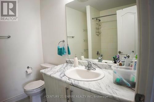 32 Mabern Street, Barrie (Holly), ON - Indoor Photo Showing Bathroom