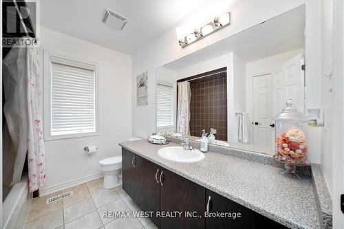 4 Dilworth Chase, Brampton (Bram East), ON - Indoor Photo Showing Bathroom