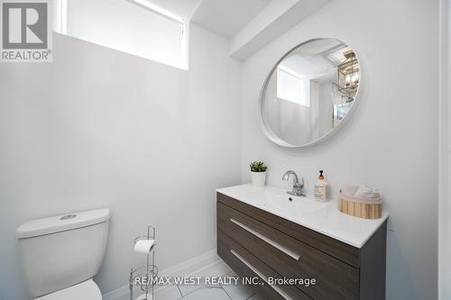 4 Dilworth Chase, Brampton (Bram East), ON - Indoor Photo Showing Bathroom