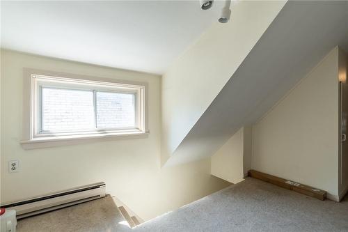 354 Cumberland Avenue, Hamilton, ON - Indoor Photo Showing Other Room