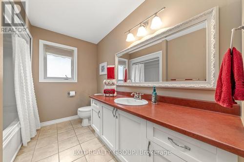 12 Kyle Court, Quinte West, ON - Indoor Photo Showing Bathroom