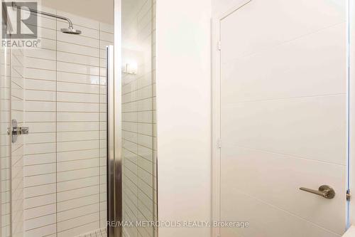 2116 - 460 Adelaide Street E, Toronto (Moss Park), ON - Indoor Photo Showing Bathroom