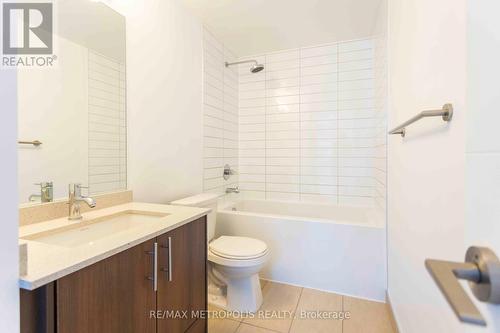 2116 - 460 Adelaide Street E, Toronto (Moss Park), ON - Indoor Photo Showing Bathroom