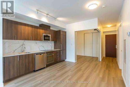 2116 - 460 Adelaide Street E, Toronto (Moss Park), ON - Indoor Photo Showing Kitchen