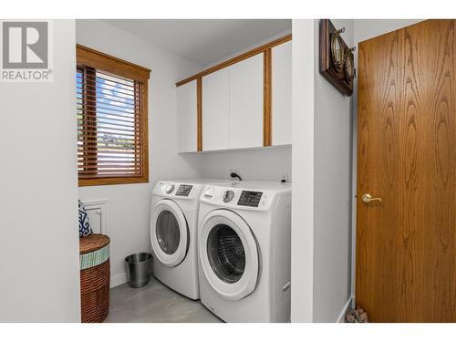 885 Stevenson Road, West Kelowna, BC - Indoor Photo Showing Laundry Room