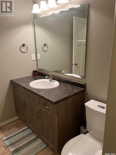 10 71 Cameron Way, Yorkton, SK - Indoor Photo Showing Bathroom