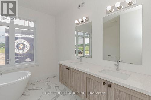 1 - 242 Mount Pleasant Street, Brantford, ON - Indoor Photo Showing Bathroom