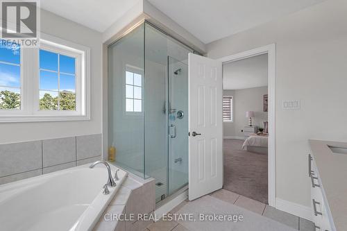 20 Branigan Crescent, Halton Hills, ON - Indoor Photo Showing Bathroom