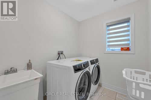 20 Branigan Crescent, Halton Hills, ON - Indoor Photo Showing Laundry Room