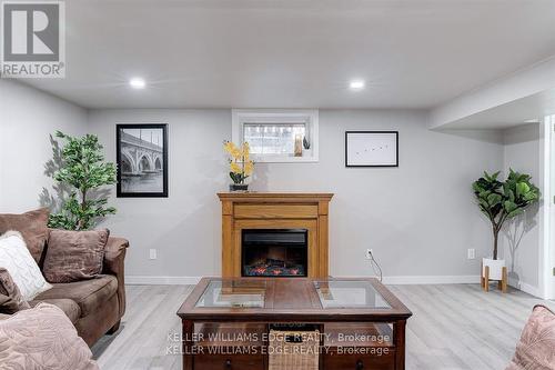 17 Dundas Street, Hamilton (Dundas), ON - Indoor With Fireplace