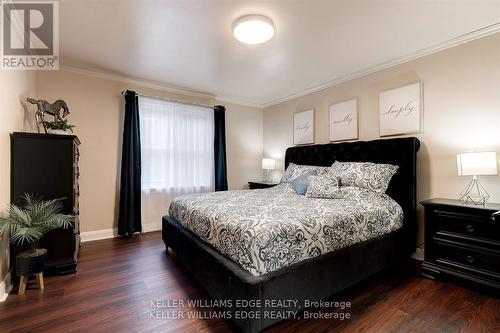 17 Dundas Street, Hamilton (Dundas), ON - Indoor Photo Showing Bedroom