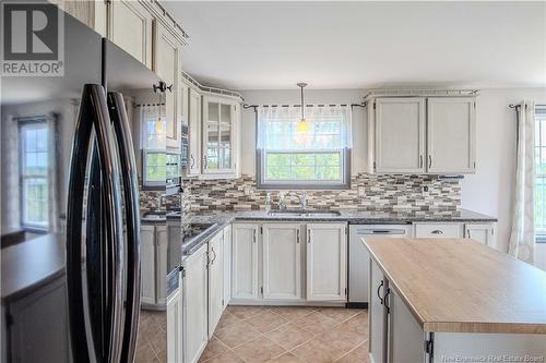 45 Roys Lane, Pennfield, NB - Indoor Photo Showing Kitchen