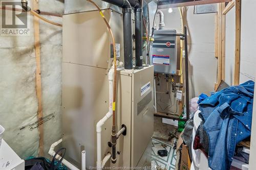 3577 King Street, Windsor, ON - Indoor Photo Showing Basement