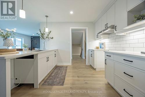 57 White Tail Path, Central Elgin, ON - Indoor Photo Showing Kitchen With Upgraded Kitchen