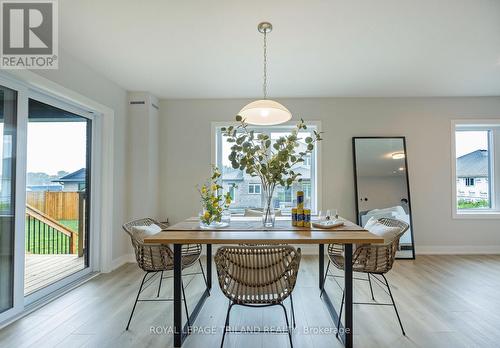 57 White Tail Path, Central Elgin, ON - Indoor Photo Showing Dining Room