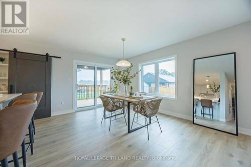 57 White Tail Path, Central Elgin, ON - Indoor Photo Showing Dining Room