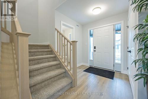 57 White Tail Path, Central Elgin, ON - Indoor Photo Showing Other Room