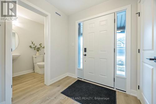 57 White Tail Path, Central Elgin, ON - Indoor Photo Showing Other Room