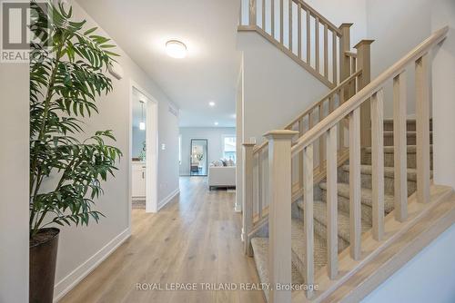 57 White Tail Path, Central Elgin, ON - Indoor Photo Showing Other Room