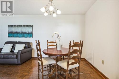 806 - 175 Hilda Avenue, Toronto (Newtonbrook West), ON - Indoor Photo Showing Dining Room