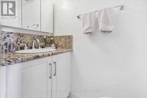 806 - 175 Hilda Avenue, Toronto (Newtonbrook West), ON - Indoor Photo Showing Bathroom