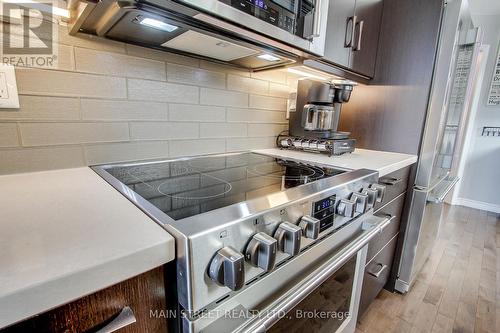 2259 Wildwood Crescent, Pickering (Brock Ridge), ON - Indoor Photo Showing Kitchen With Upgraded Kitchen