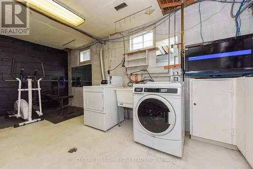 20 Bridesburg Drive, Toronto (Kingsview Village-The Westway), ON - Indoor Photo Showing Laundry Room