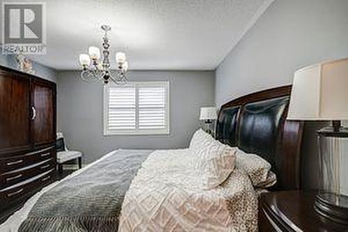 58 Hardgate Crescent, Brampton (Northwest Sandalwood Parkway), ON - Indoor Photo Showing Bedroom