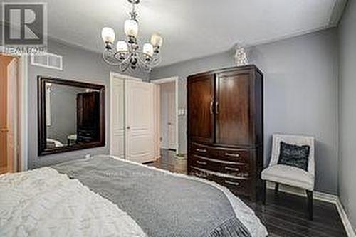 58 Hardgate Crescent, Brampton (Northwest Sandalwood Parkway), ON - Indoor Photo Showing Bedroom