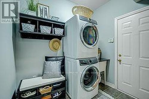 58 Hardgate Crescent, Brampton (Northwest Sandalwood Parkway), ON - Indoor Photo Showing Laundry Room