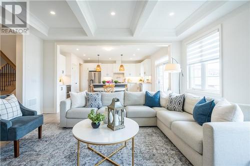 98 Cattail Crescent, Hamilton (Waterdown), ON - Indoor Photo Showing Living Room