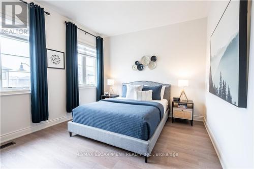 98 Cattail Crescent, Hamilton (Waterdown), ON - Indoor Photo Showing Bedroom