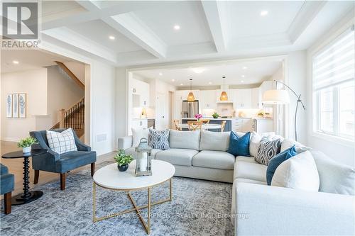 98 Cattail Crescent, Hamilton (Waterdown), ON - Indoor Photo Showing Living Room