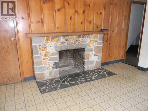 3214 Hargraves Place, Kamloops, BC - Indoor Photo Showing Other Room With Fireplace