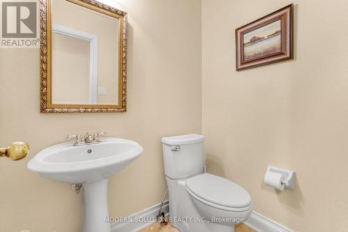 487 Fairview Road W, Mississauga (Fairview), ON - Indoor Photo Showing Bathroom