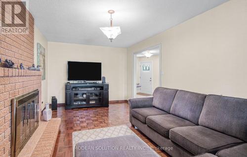 487 Fairview Road W, Mississauga (Fairview), ON - Indoor Photo Showing Living Room With Fireplace