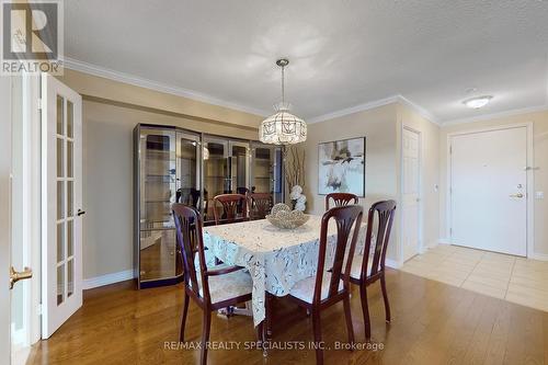 1705 - 35 Kingsbridge Garden Circle, Mississauga (Hurontario), ON - Indoor Photo Showing Dining Room