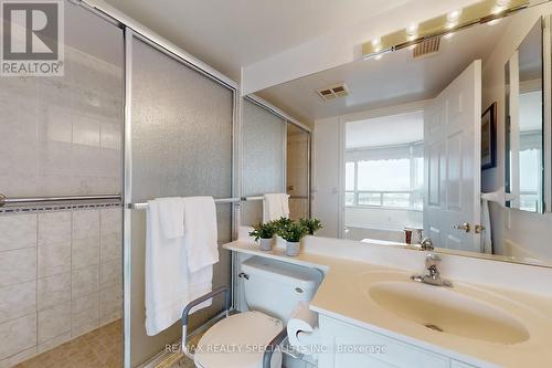 1705 - 35 Kingsbridge Garden Circle, Mississauga (Hurontario), ON - Indoor Photo Showing Bathroom