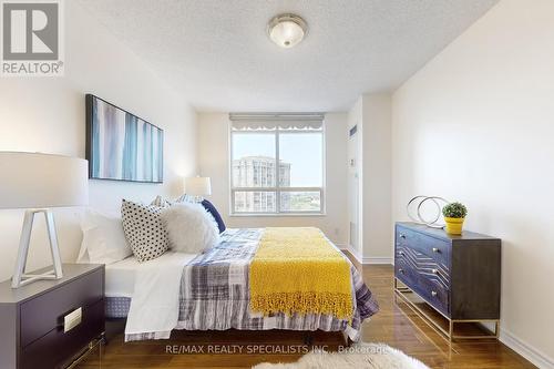 1705 - 35 Kingsbridge Garden Circle, Mississauga (Hurontario), ON - Indoor Photo Showing Bedroom