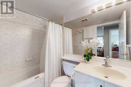 1705 - 35 Kingsbridge Garden Circle, Mississauga (Hurontario), ON - Indoor Photo Showing Bathroom