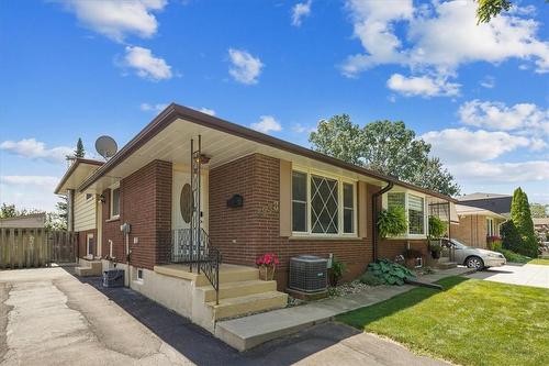 5938 Frontenac Street, Niagara Falls, ON - Outdoor