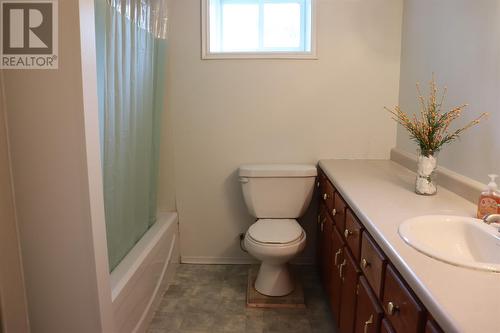 424 Kippens Road, Kippens, NL - Indoor Photo Showing Bathroom