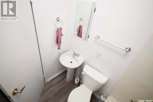 1036 Queen Street, Regina, SK - Indoor Photo Showing Bathroom