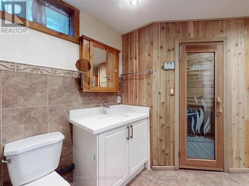 108 Riverbank Drive, Georgina (Pefferlaw), ON - Indoor Photo Showing Bathroom