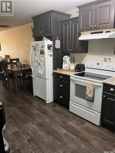 11 73 Cameron Way, Yorkton, SK - Indoor Photo Showing Kitchen