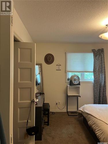 11 73 Cameron Way, Yorkton, SK - Indoor Photo Showing Bedroom