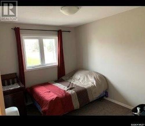 29 72 Cameron Way, Yorkton, SK - Indoor Photo Showing Bedroom