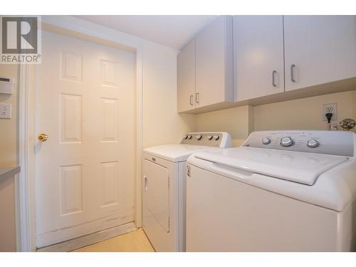 8816 Michael Drive, Coldstream, BC - Indoor Photo Showing Laundry Room